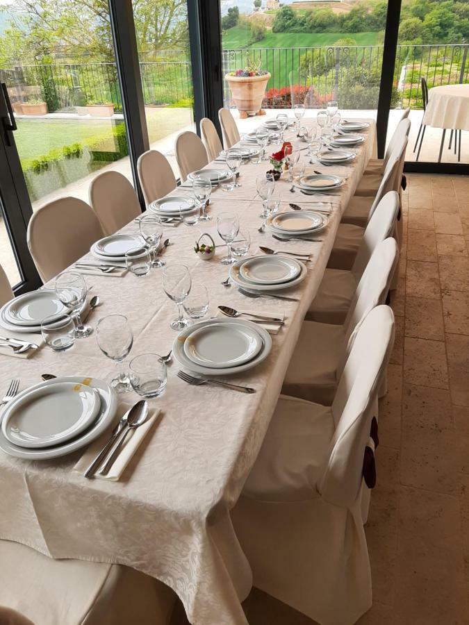 Bed and Breakfast La Tana Dei Leoni Monsampolo Del Tronto Exterior foto